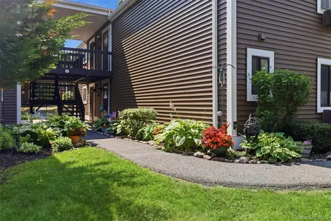 8 Heritage Drive Harriman NY 10926