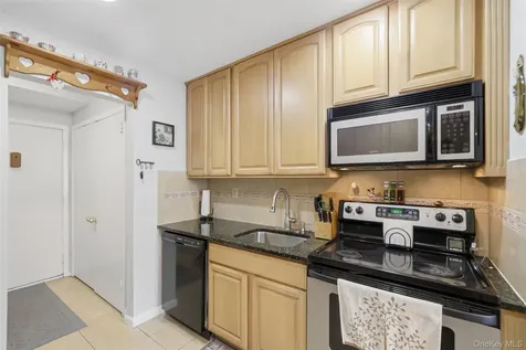 8 Heritage Drive Harriman NY 10926