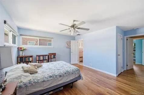 169 Landau Avenue Floral Park NY 11001