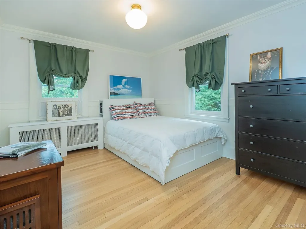 33 Oakland Street Huntington NY 11743