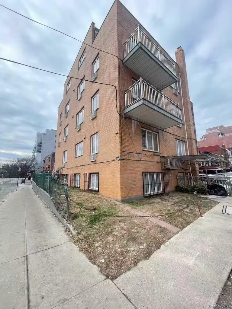 4351 Byrd Street Flushing NY 11355