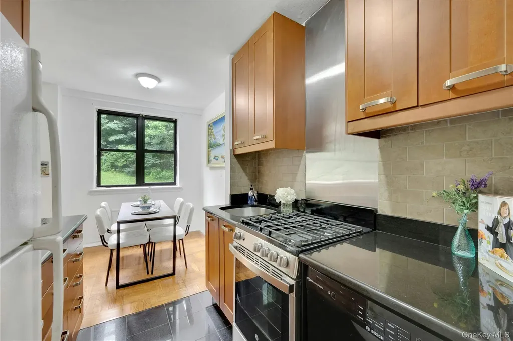 735 Kappock Street Bronx NY 10463