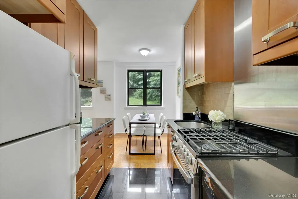 735 Kappock Street Bronx NY 10463