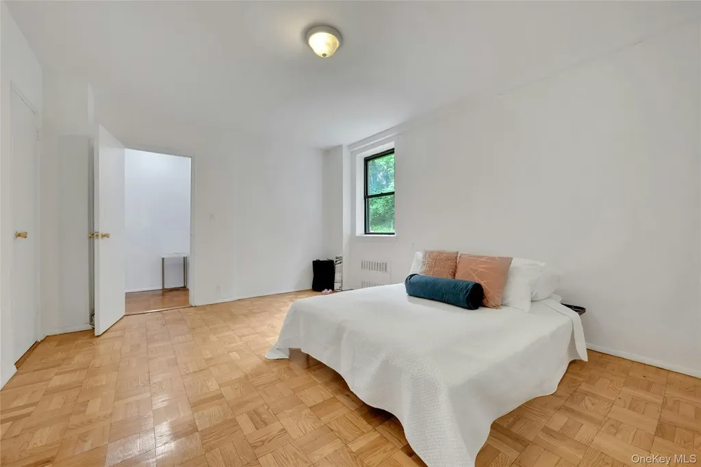 735 Kappock Street Bronx NY 10463