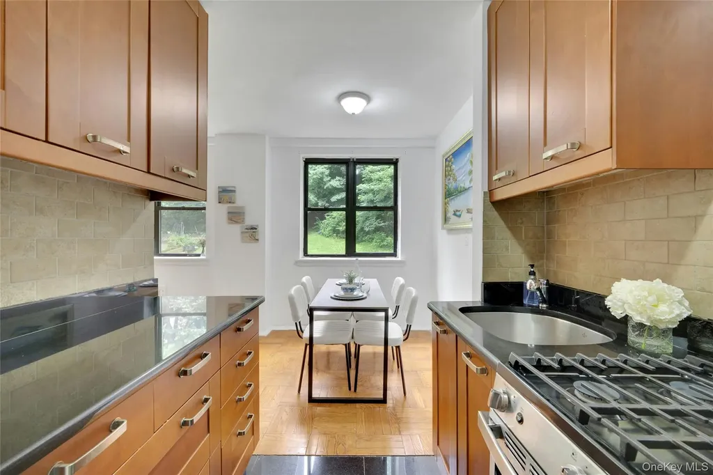 735 Kappock Street Bronx NY 10463