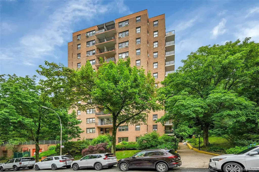 735 Kappock Street Bronx NY 10463