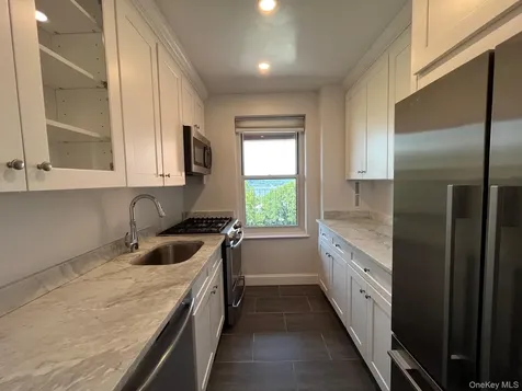 555 Broadway Hastings-on-hudson NY 10706
