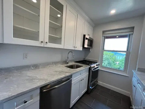 555 Broadway Hastings-on-hudson NY 10706