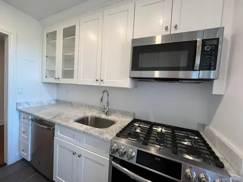 555 Broadway Hastings-on-hudson NY 10706