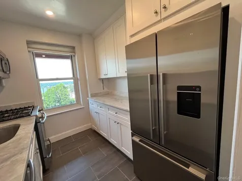 555 Broadway Hastings-on-hudson NY 10706