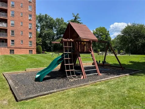 555 Broadway Hastings-on-hudson NY 10706