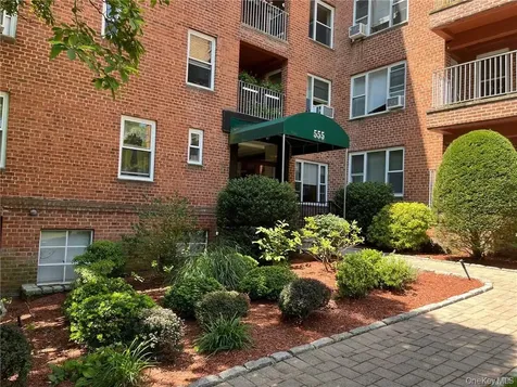 555 Broadway Hastings-on-hudson NY 10706