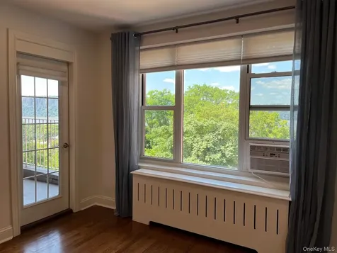 555 Broadway Hastings-on-hudson NY 10706