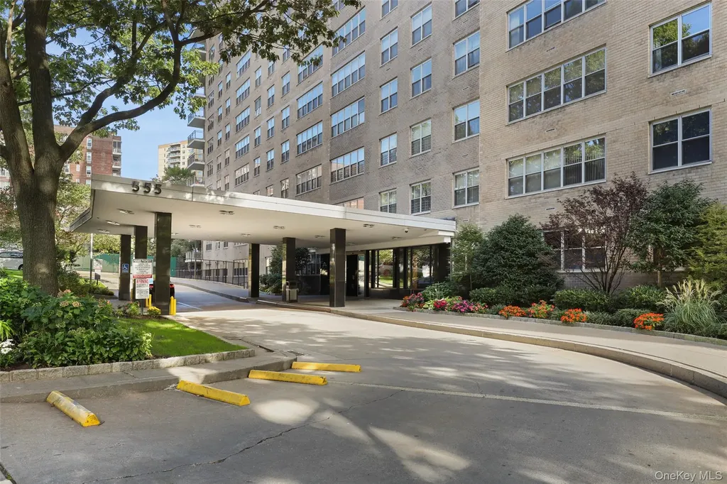 555 Kappock Street Bronx NY 10463