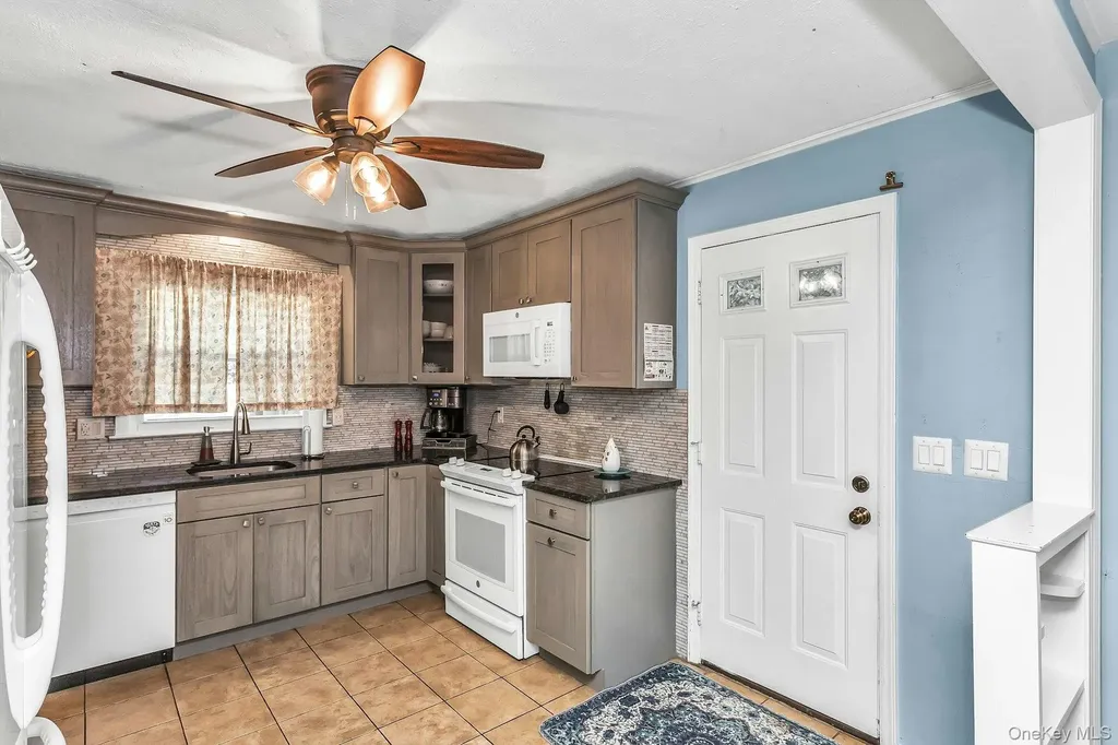 23 Lambert Avenue Mastic NY 11950