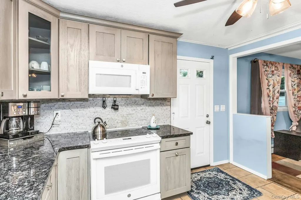 23 Lambert Avenue Mastic NY 11950