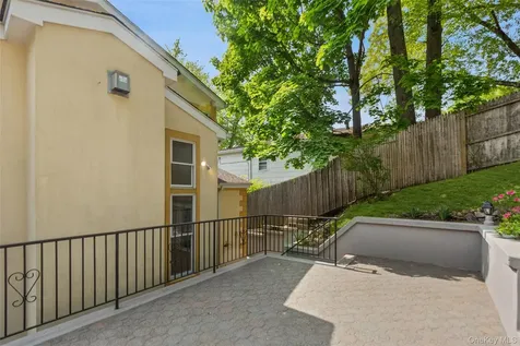 65 Eiler Lane Irvington NY 10533