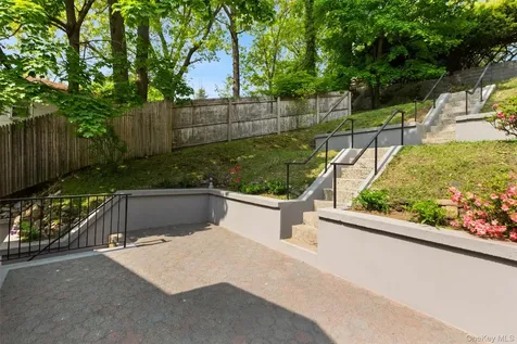 65 Eiler Lane Irvington NY 10533