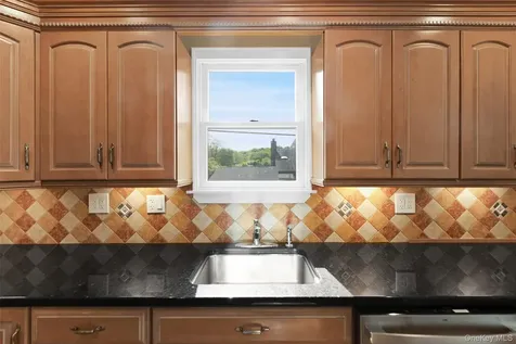 65 Eiler Lane Irvington NY 10533
