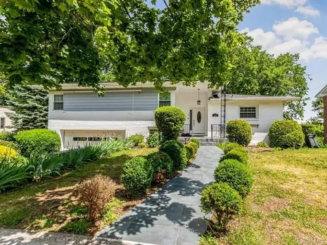 130 La Salle Drive Yonkers NY 10710