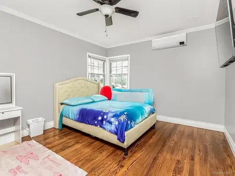 130 La Salle Drive Yonkers NY 10710