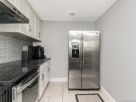 130 La Salle Drive Yonkers NY 10710