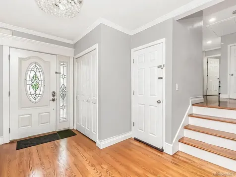 130 La Salle Drive Yonkers NY 10710