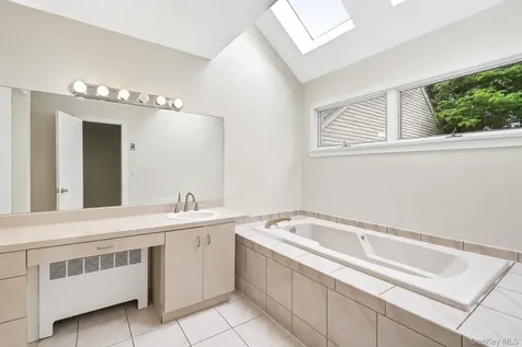 3 Evon Court Scarsdale NY 10583