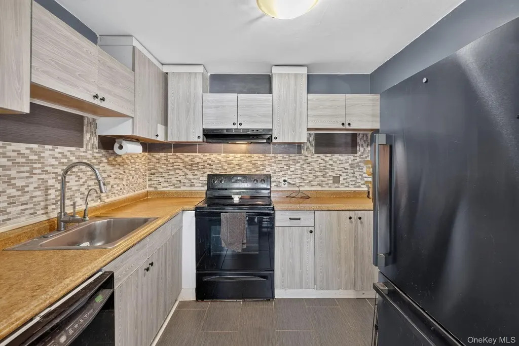 22 Scarborough Lane Wappingers Falls NY 12590