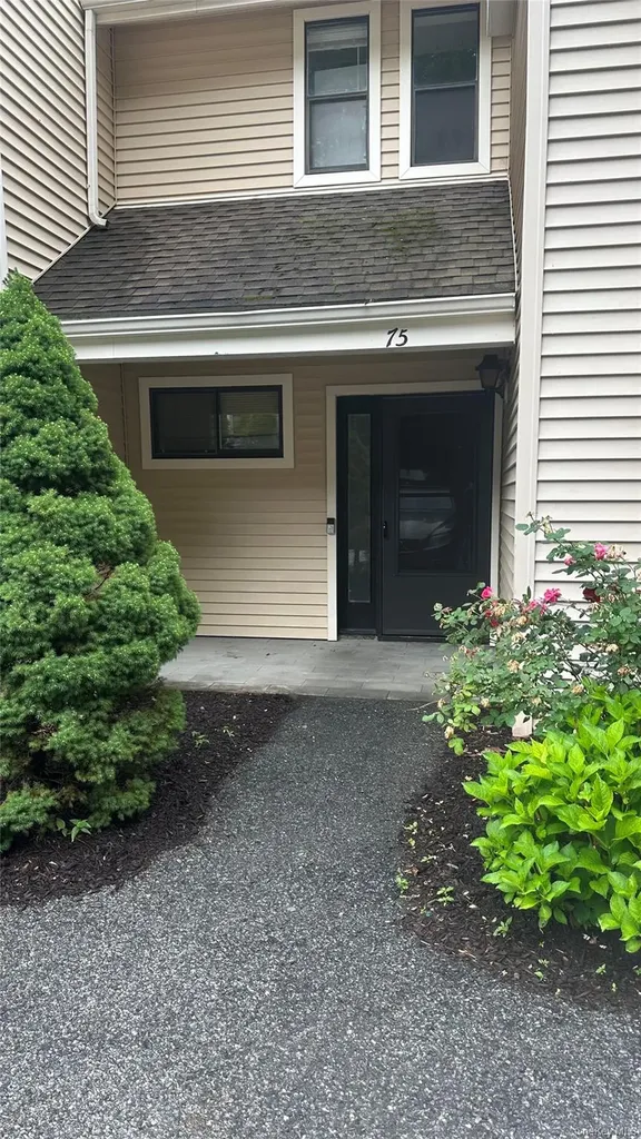 75 Woodland Trail Carmel NY 10512