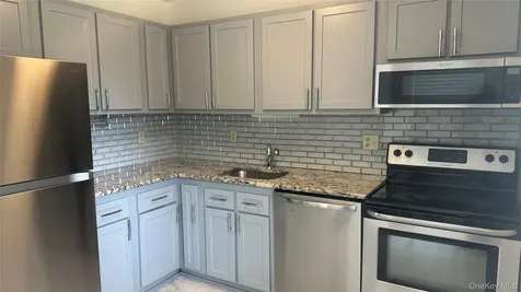 75 Woodland Trail Carmel NY 10512