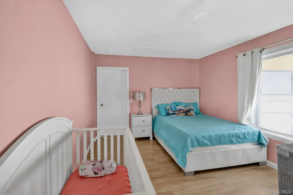 17 Woodlawn Avenue East Moriches NY 11940