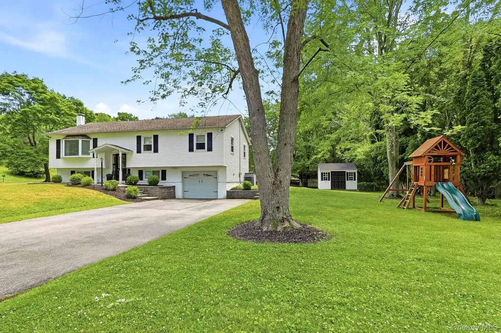 1 Craig Place Wappingers Falls NY 12590