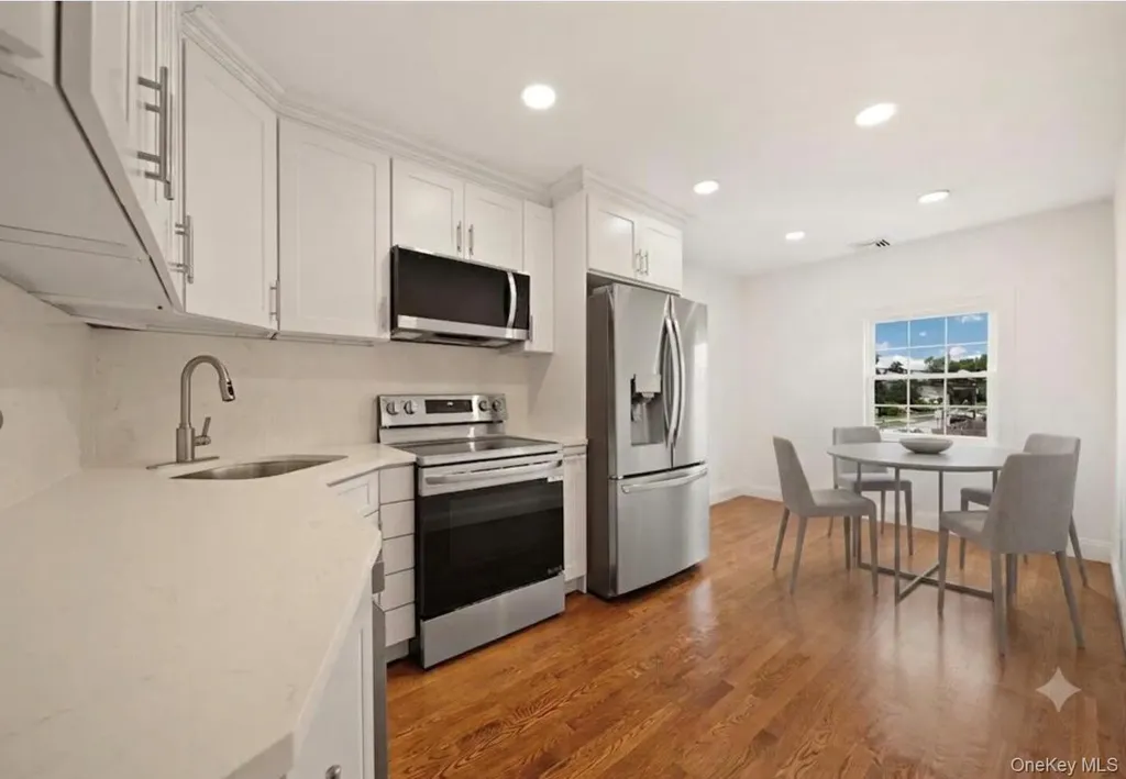 3914 Waverly Avenue Seaford NY 11783