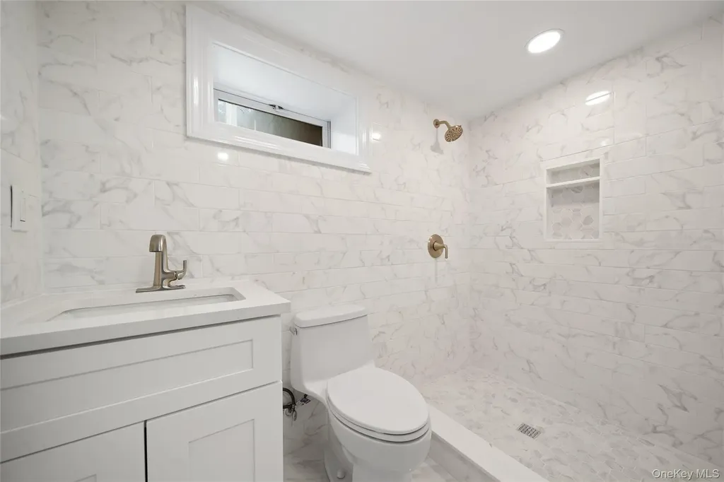 3914 Waverly Avenue Seaford NY 11783