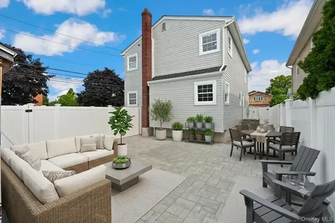 3914 Waverly Avenue Seaford NY 11783