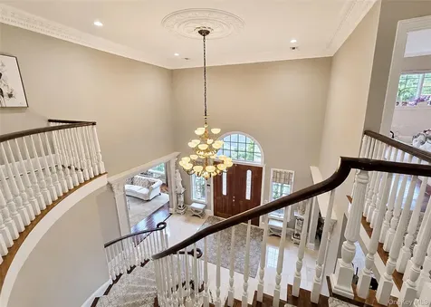 6 Boxwood Way Manhasset NY 11030