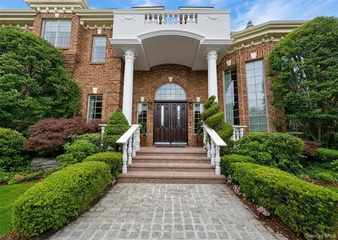 6 Boxwood Way Manhasset NY 11030