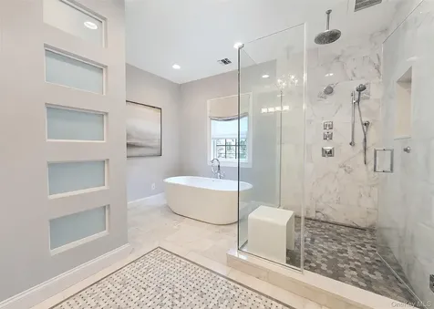 6 Boxwood Way Manhasset NY 11030