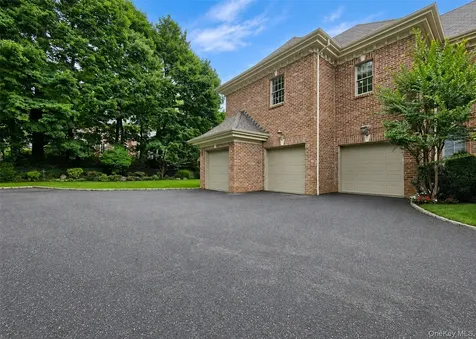 6 Boxwood Way Manhasset NY 11030