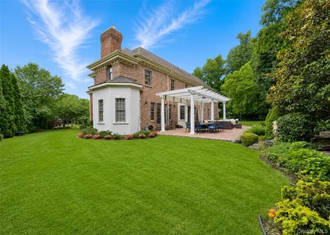 6 Boxwood Way Manhasset NY 11030