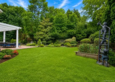 6 Boxwood Way Manhasset NY 11030