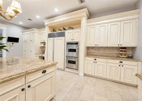 6 Boxwood Way Manhasset NY 11030