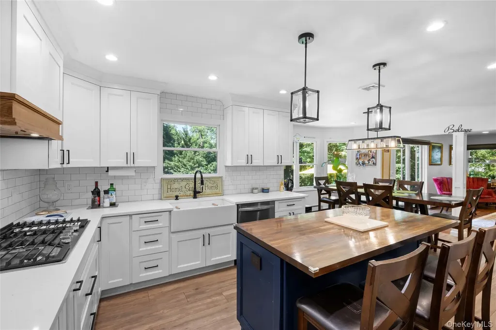 10 Randall Road Wading River NY 11792