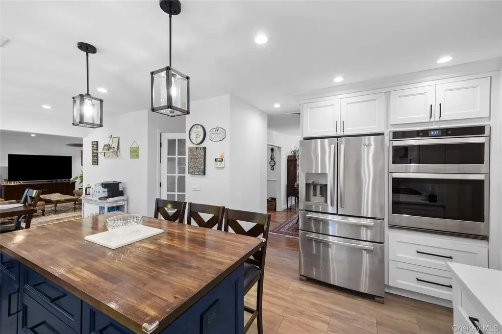 10 Randall Road Wading River NY 11792