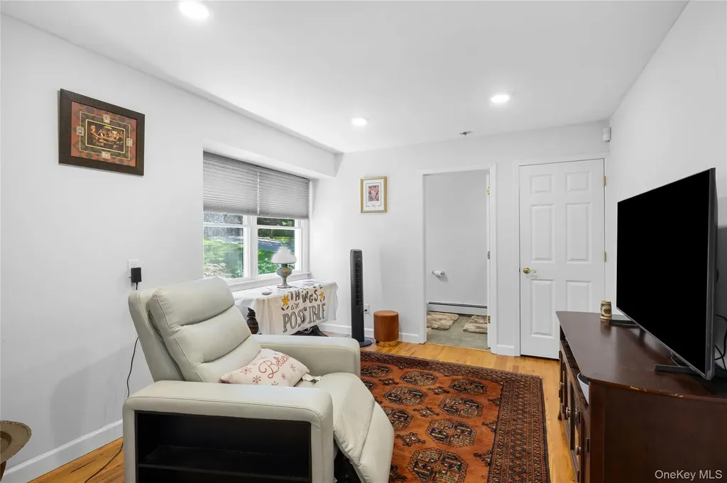 10 Randall Road Wading River NY 11792