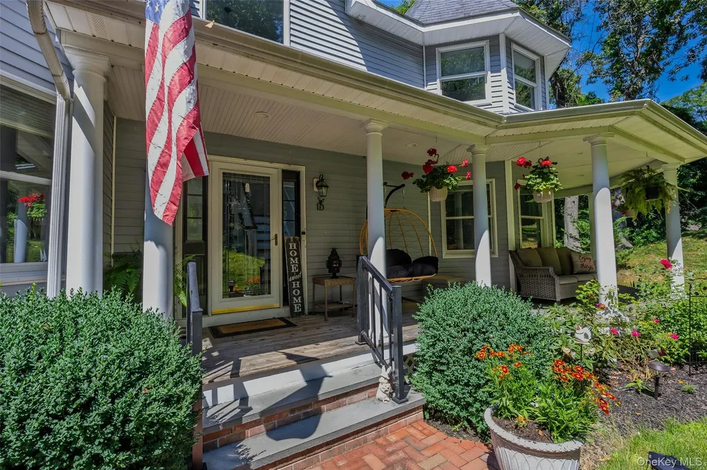 10 Randall Road Wading River NY 11792