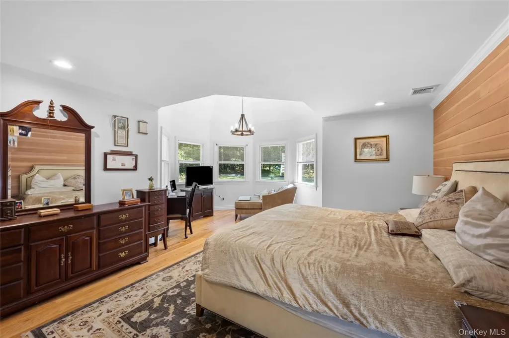 10 Randall Road Wading River NY 11792