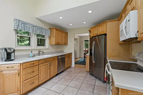 191 Horseshoe Circle Ossining NY 10562