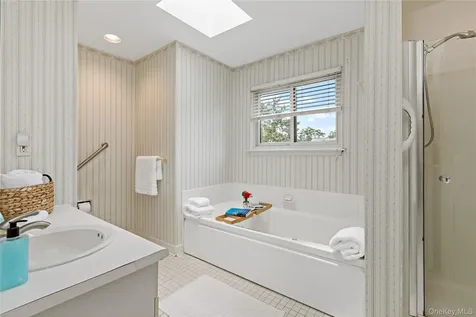 191 Horseshoe Circle Ossining NY 10562